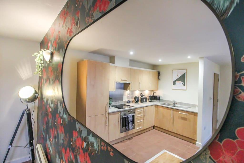 Luxurious 1 Bed Apartment With Free Parking 노팅엄 외부 사진