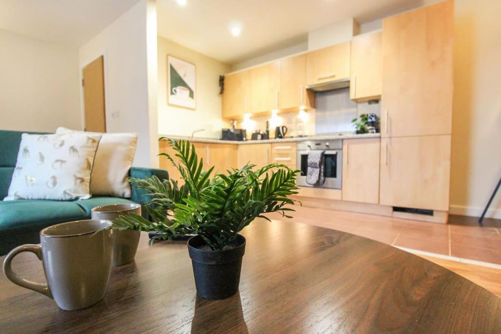 Luxurious 1 Bed Apartment With Free Parking 노팅엄 외부 사진
