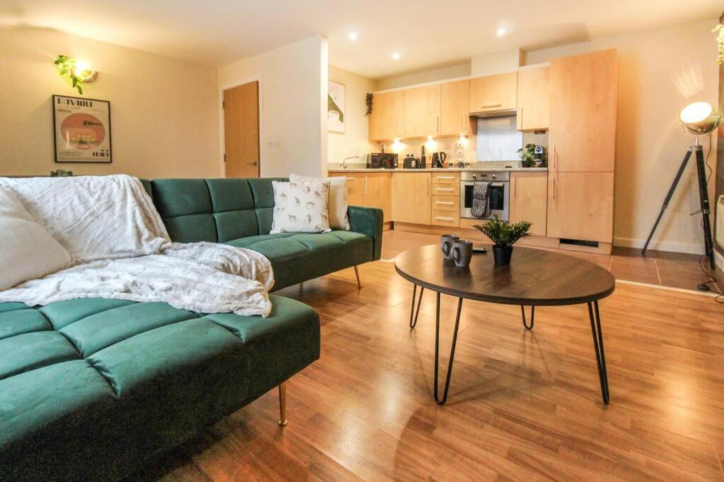 Luxurious 1 Bed Apartment With Free Parking 노팅엄 외부 사진