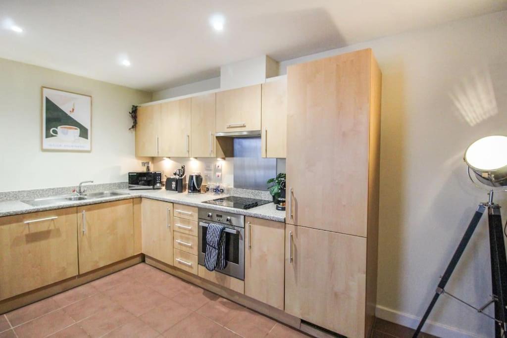 Luxurious 1 Bed Apartment With Free Parking 노팅엄 외부 사진